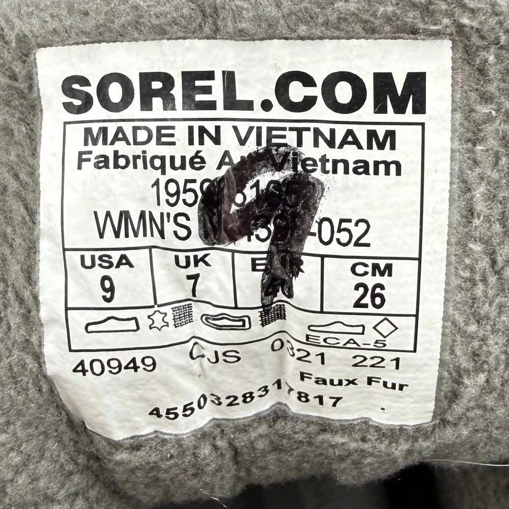 Sorel Kinetic RNEGD Caribu‎ Waterproof Sneaker Boots Quarry/Sea Salt Womens 9